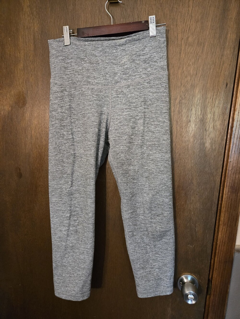 Heather Gray Stretch Capri Leggings Large